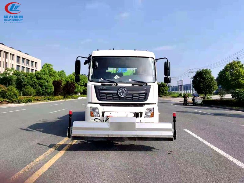 天锦路面高压清洗车