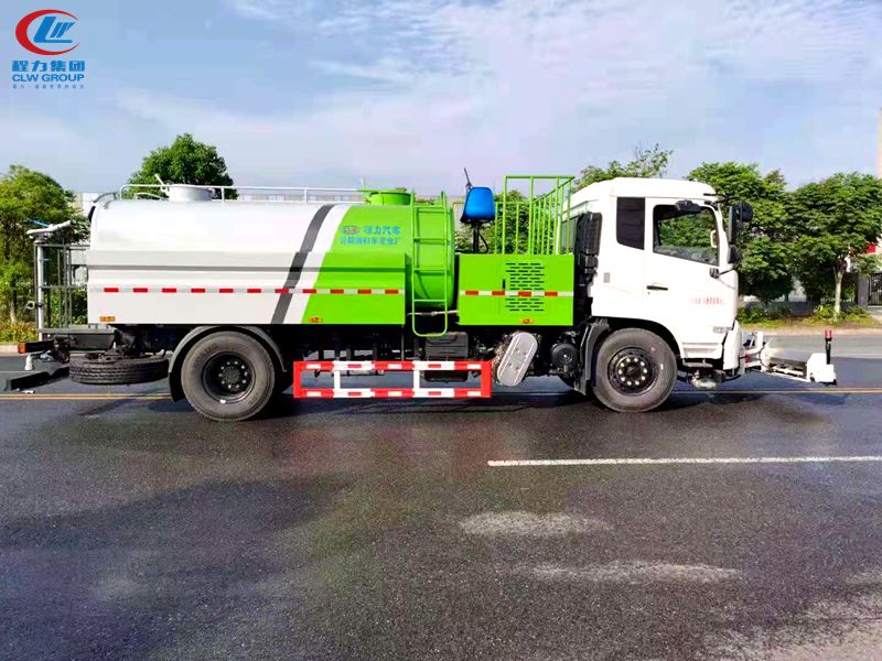 天锦路面高压清洗车